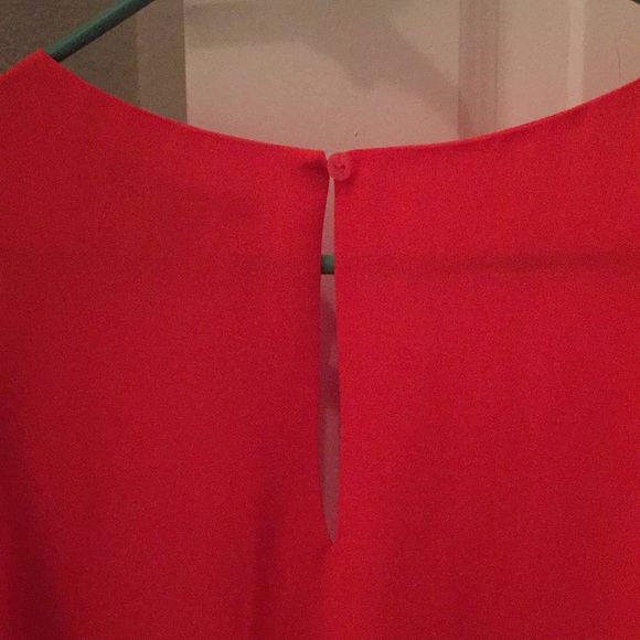 Cute V-Neck Tank - Picture 5 of 5